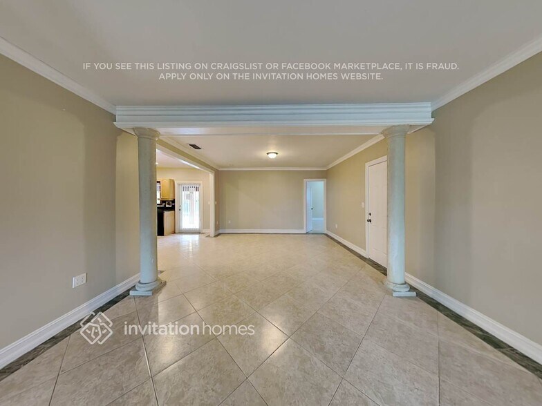 Building Photo - 10840 SW 32nd St