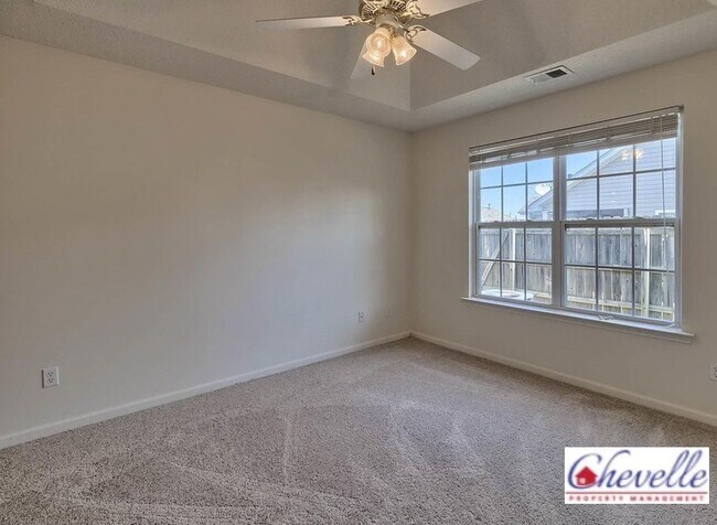 Building Photo - 307 Summit Townes Way