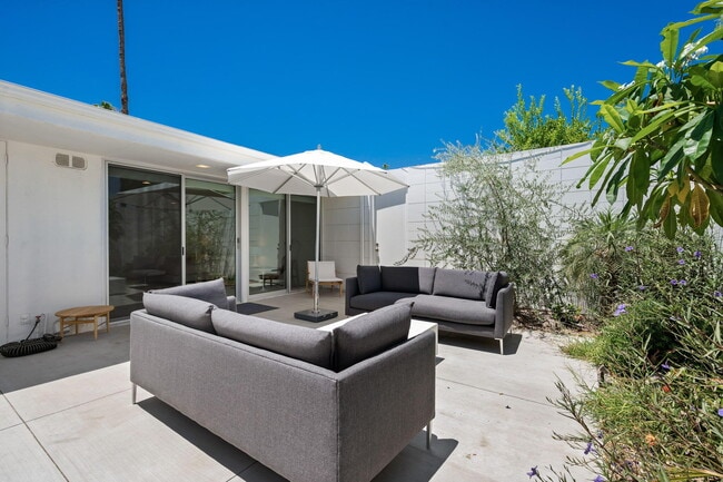 Building Photo - 72915 El Paseo