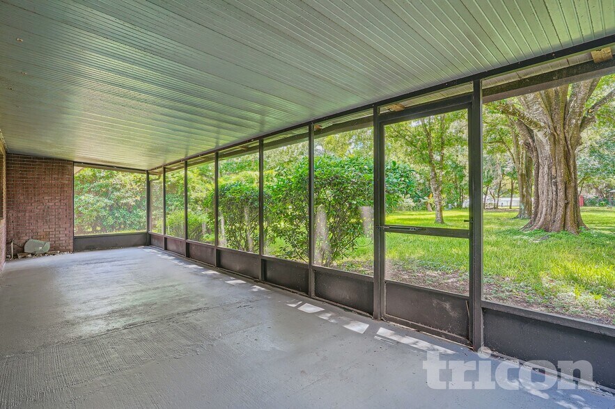 Building Photo - 1601 N Wills St