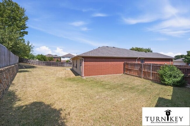 Building Photo - Available NOW in Haslet | 3BR/2BA with 2-Car Garage, Private Yard & Easy Access to 287 & I-35