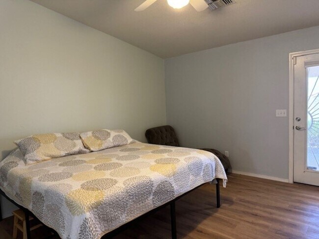 Building Photo - 3BR WINTER Vacation Home with Utilities Incl & RV PAD & Hookups, AVAILABLE 11-19-25