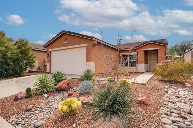 Building Photo - 10252 E Wasp Spring Dr