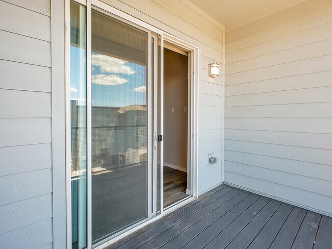 Building Photo - $2,195 - 2 Bed, 2 Bath Condo in Parker wit...