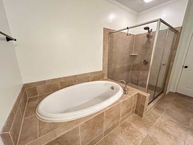 Building Photo - 951 Opelousas Way