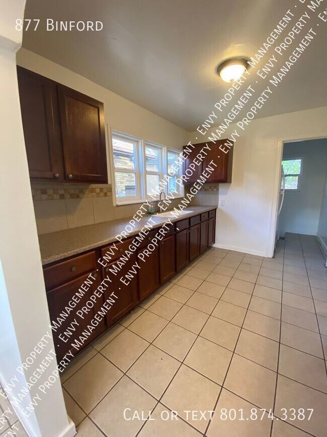 Building Photo - HALF OFF YOUR FIRST MONTH! Enormous  Pet F...