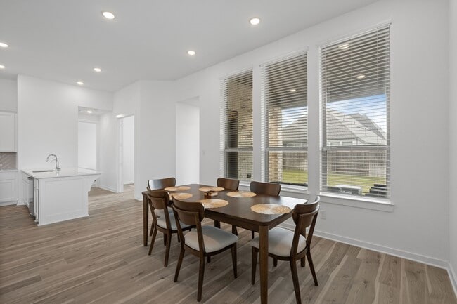 Building Photo - 7602 Zinnia Blossom Ln