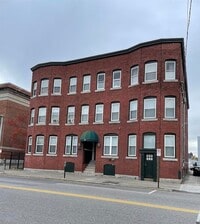 Building Photo - 95 Bridge St