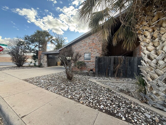 Building Photo - For Lease - 2701 Pagewood - Odessa TX