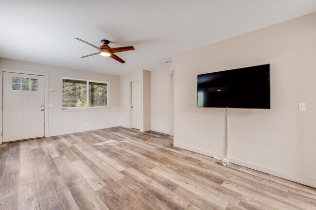 Building Photo - Updated Georgetown Home on 5 Acres with Huge Deck!