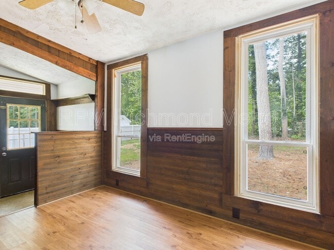 Building Photo - 11220 Sunfield Dr