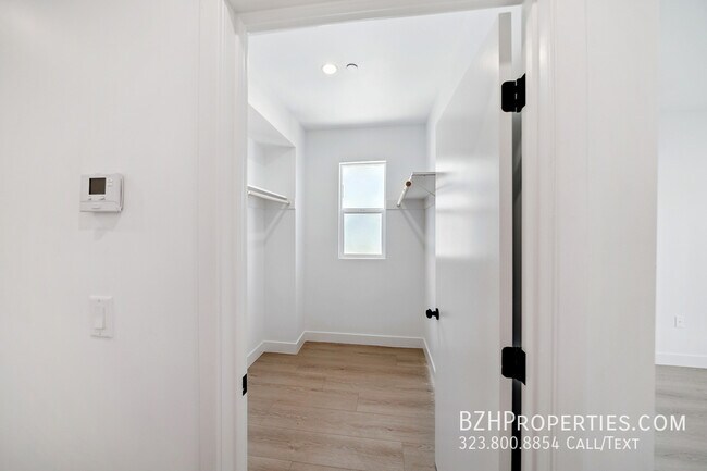Building Photo - 5653 Case Ave