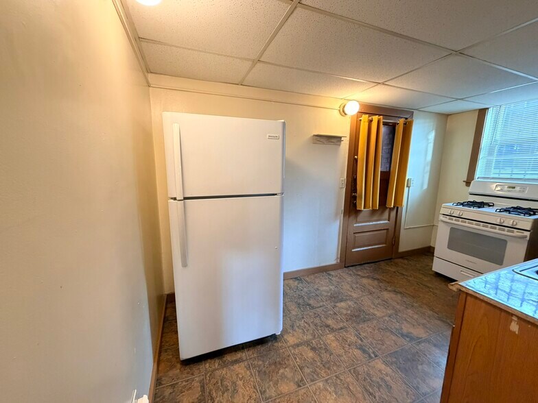 Building Photo - 7405 Detroit Ave