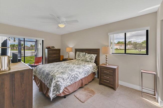 Building Photo - 15465 Lakes of Delray Blvd