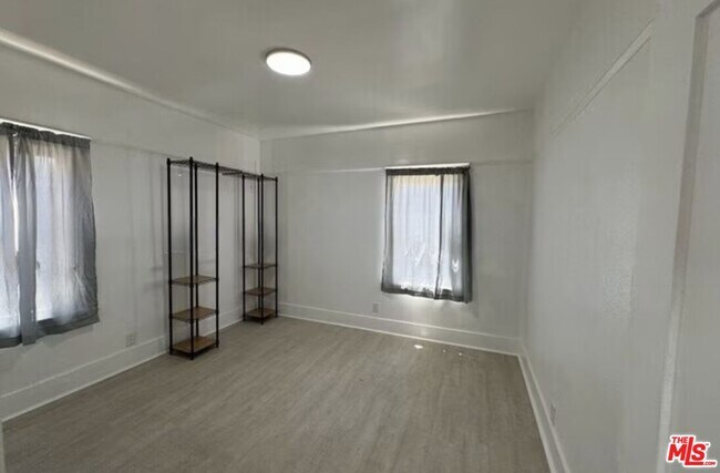 Building Photo - 1111 Orizaba Ave