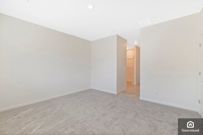 Building Photo - 5033 Limington St