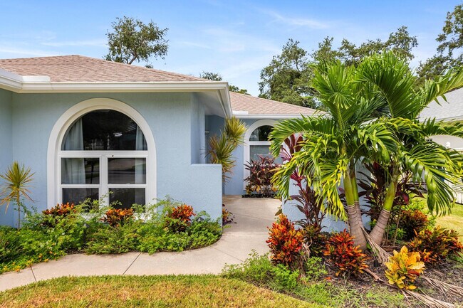 Building Photo - 4360 Iola Dr