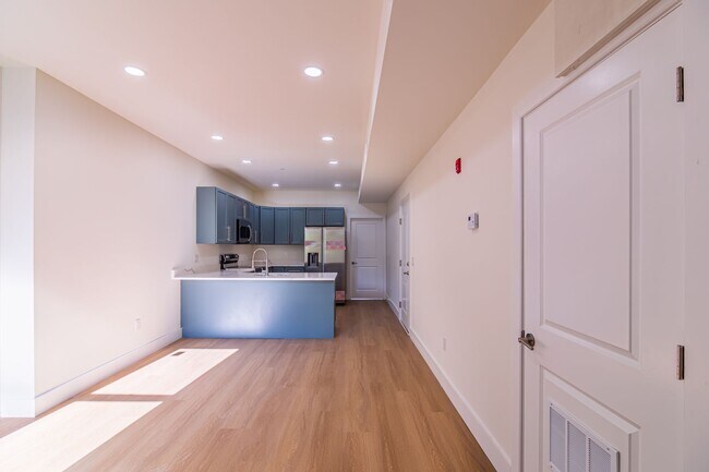 Building Photo - 808 N Preston St
