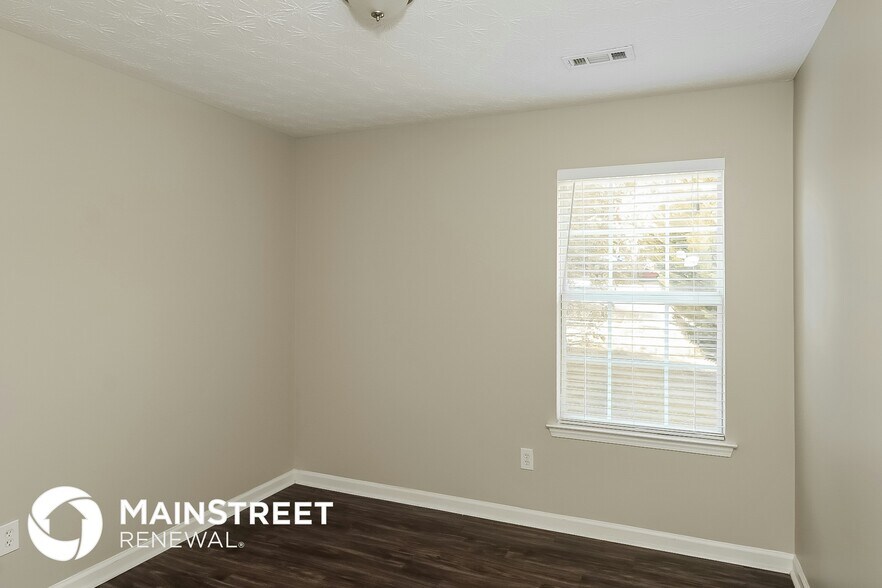 Building Photo - 1588 Keystone Dr