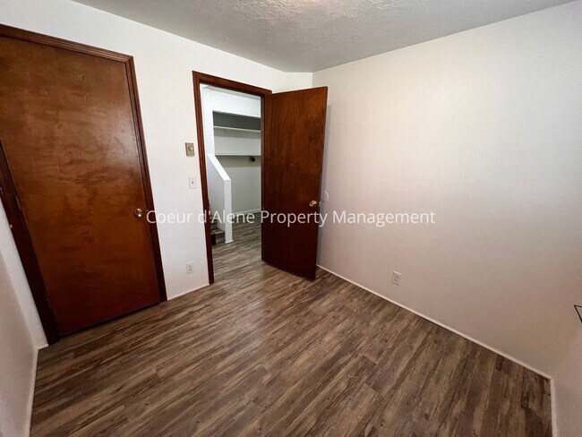 Building Photo - 2603-05 8th