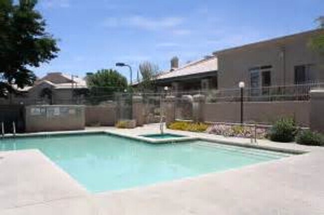 Building Photo - Furnished 3 Bedroom close to Downtown Tucson Pima West and U of A