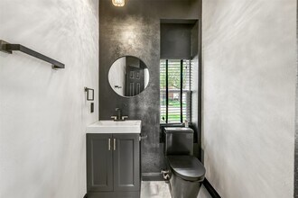 Building Photo - 11915 Helene Ct