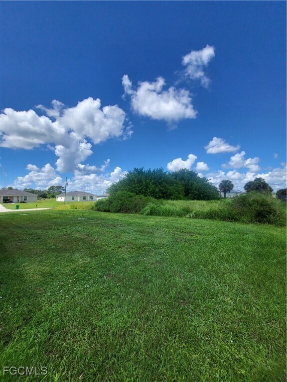 Building Photo - 9020 S Indio Cir