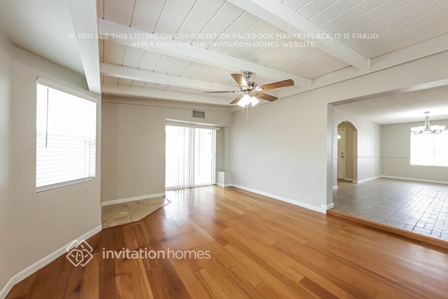 Building Photo - 601 W Oraibi Dr