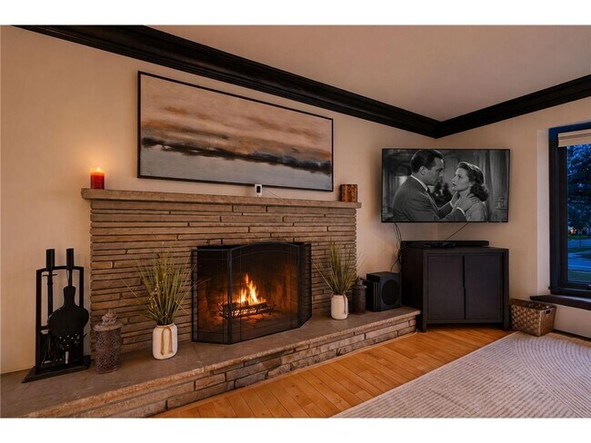 Building Photo - 4424 W 70th St