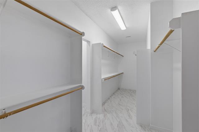Building Photo - 305 W Mill Valley Dr