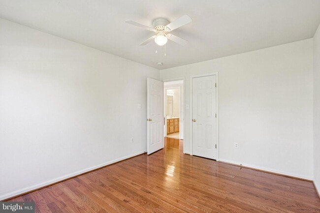 Building Photo - 44217 Navajo Dr