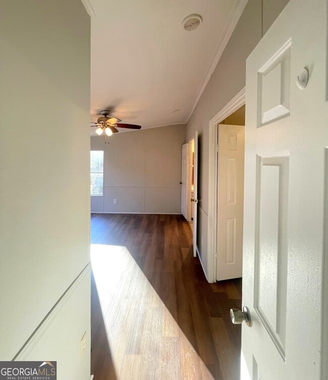 Building Photo - 249 Oakleigh Dr