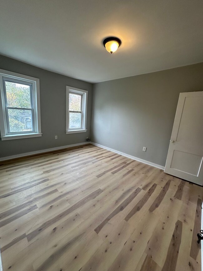 Building Photo - Beautifully Renovated 3-Bedroom Twin Home with Spacious Layout & Fenced Yard