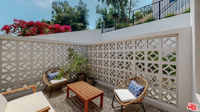 Building Photo - 4865 Wicopee Ave