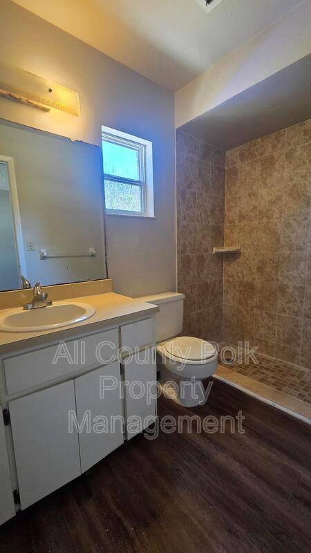 Building Photo - 2116 Brandy Pl