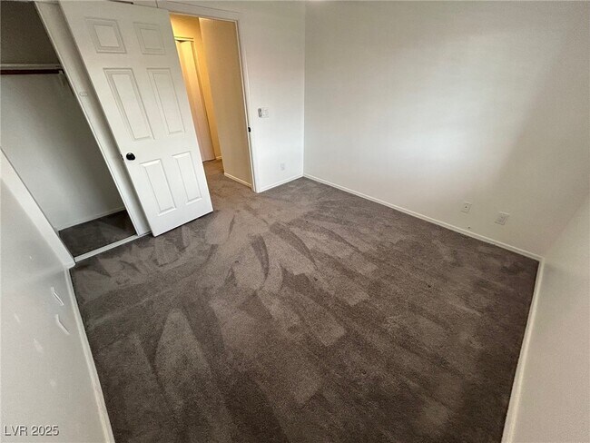 Building Photo - 1375 E Hacienda Ave