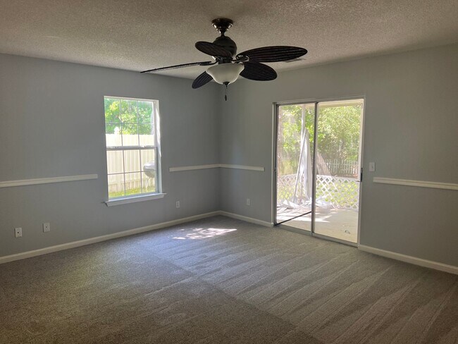 Building Photo - Fully Renovated 2 Bedroom/ 2.5 Bathroom Townhome - The Farm at Buckwalter