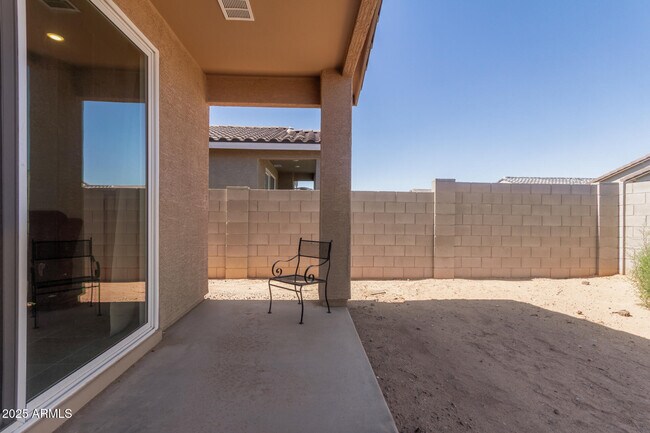 Building Photo - 3022 Hayden Rose Ave