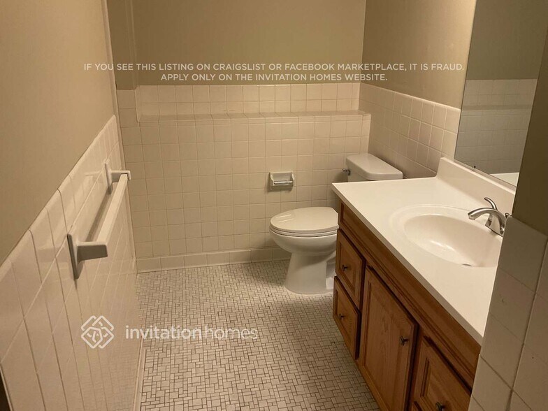 Building Photo - 2708 83rd Ln N