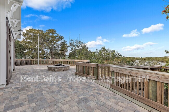 Building Photo - 133 Leeward Island Dr