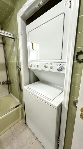 Building Photo - 3869 Bedford Ave