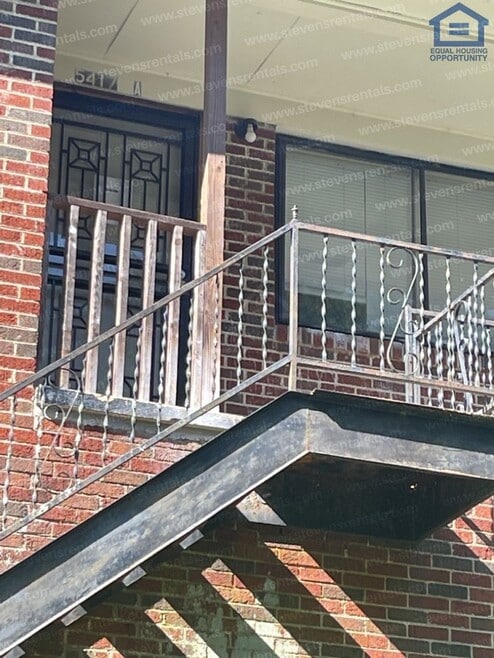 Building Photo - 5417 Slayton Ave