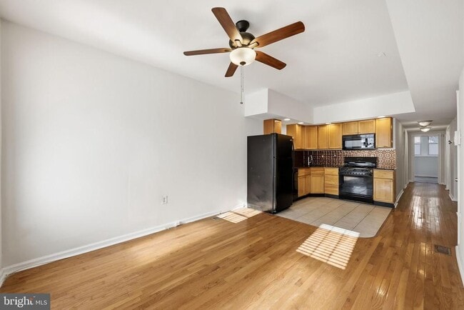 Building Photo - 420 Conarroe St