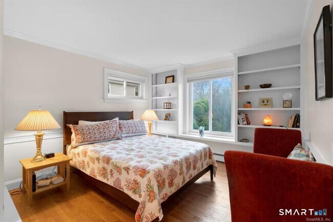 Building Photo - 58 Chapman Ave