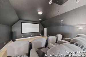 Building Photo - 7447 Hovingham
