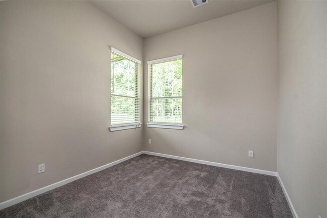 Building Photo - 235 N Spotted Fern Dr