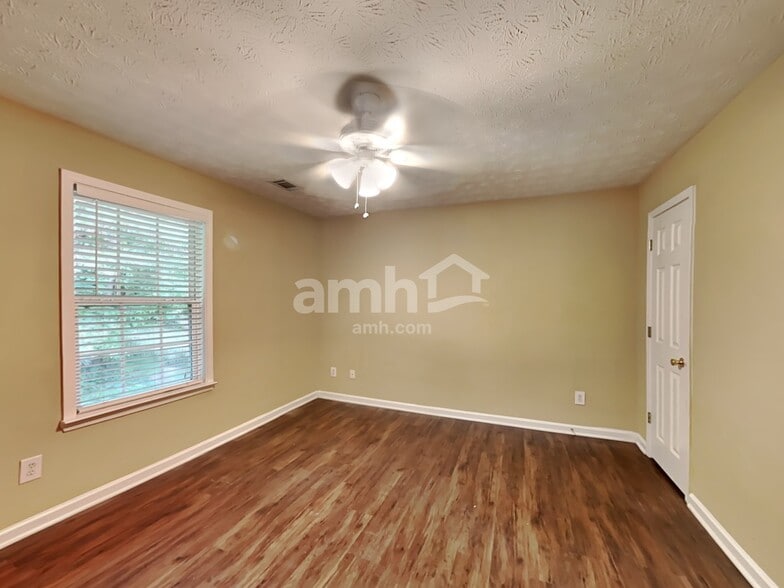 Building Photo - 1533 Virgil Pond Ln