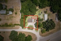 Building Photo - 8012 US-1