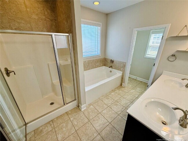 Building Photo - 5125 Perfection Ln