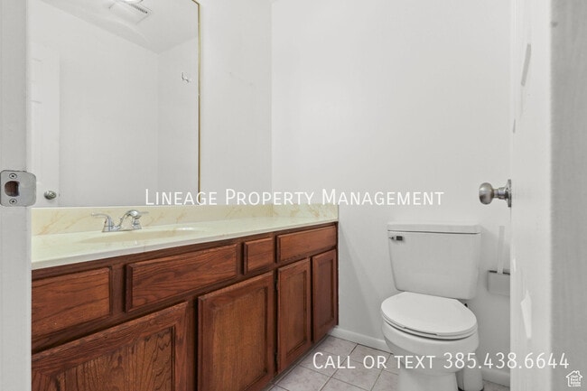 Building Photo - 4487 St Andrews Dr